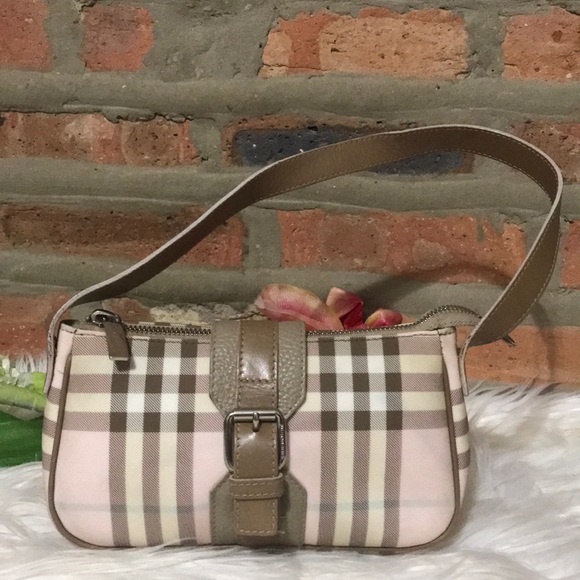 Burberry Handbags - 🌟authentic Burberry bag